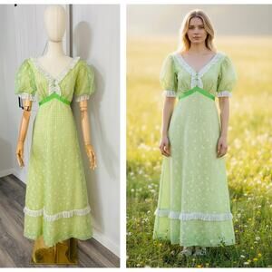 VTG 60s White Green Gingham Burnout Velvet Dress Prairie Cottage Core Size S?